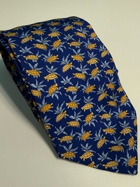 Today’s Man Made in Italy Silk Tie Blue with Turtles